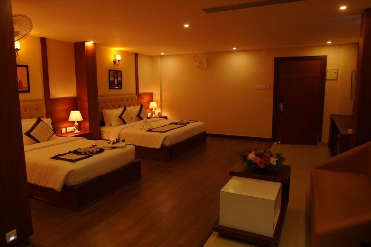 Nesma Palace Kannur Exterior photo